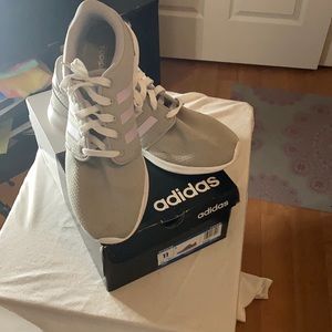 Comfortable Adidas shoes Size 11